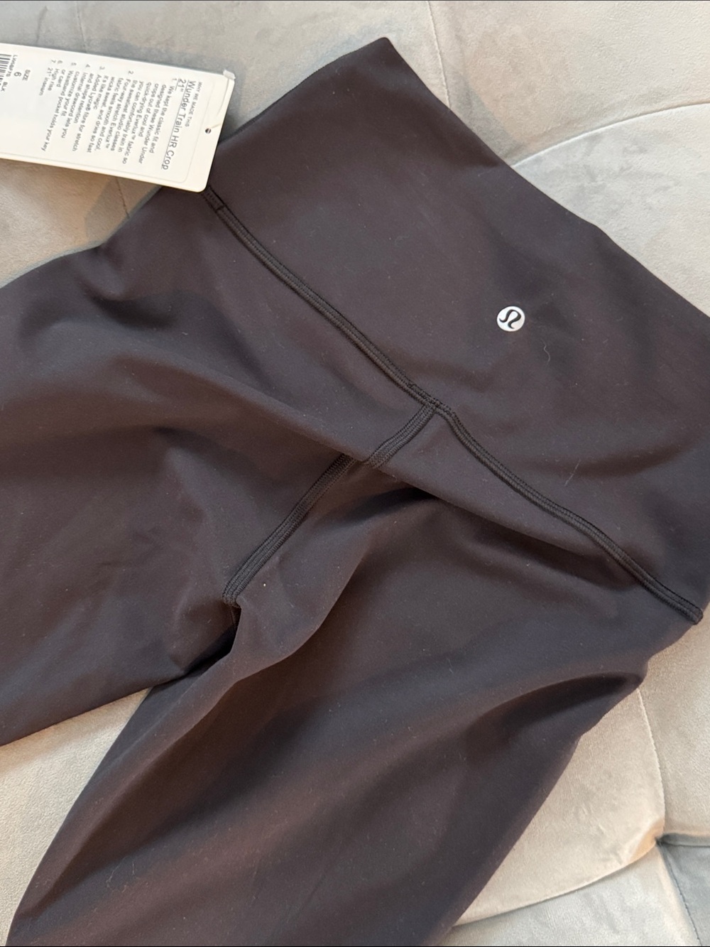 Lululemon Wunder Train HR Crop 21”inseam Black 6 - Picture 4 of 8